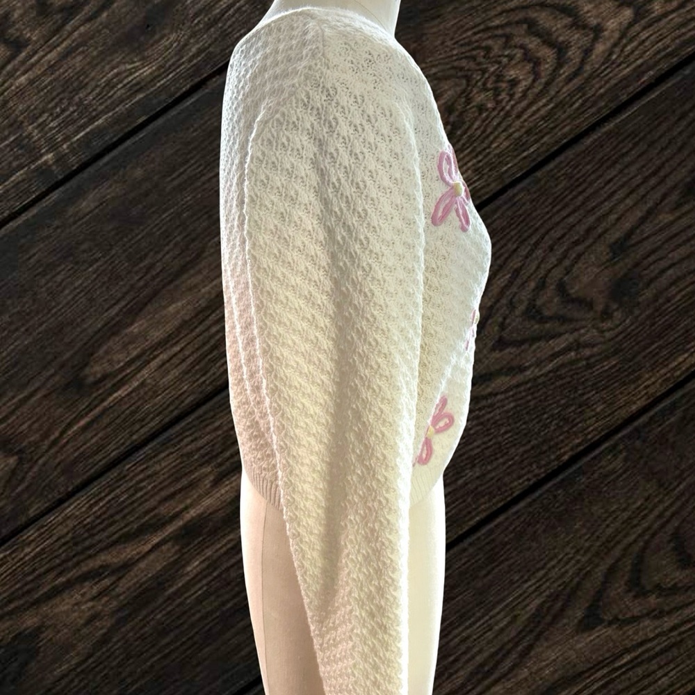 Willow & Wind Floral Flower Power Cropped Cardigan Sweater Women's Size Medium - Picture 3 of 6